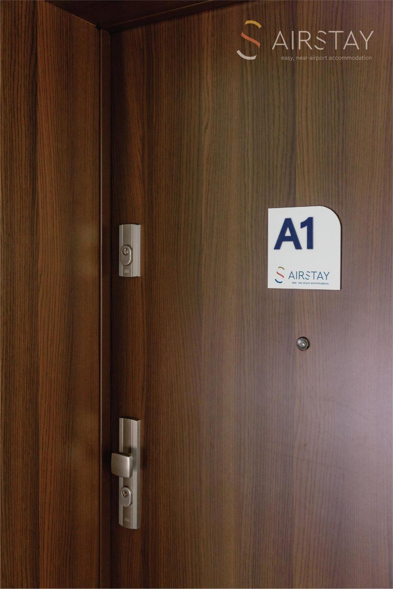 Akali Apartment Airport By Airstay Szpáta Kültér fotó